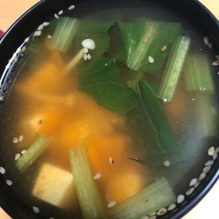 小松菜の豆板醤スープ